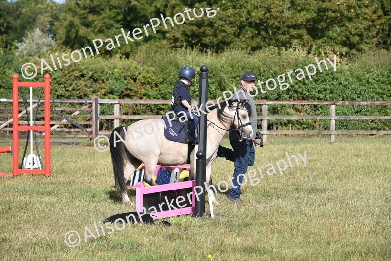 20250831-0257 - Class 6 - Minimus Jumping 30cm