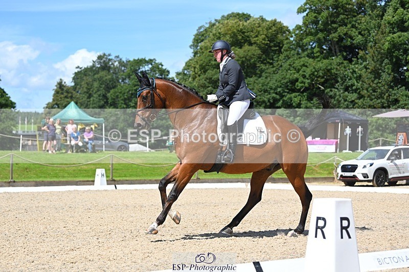 230811-124525-01390 - Cls 4 Adv Medium Silver