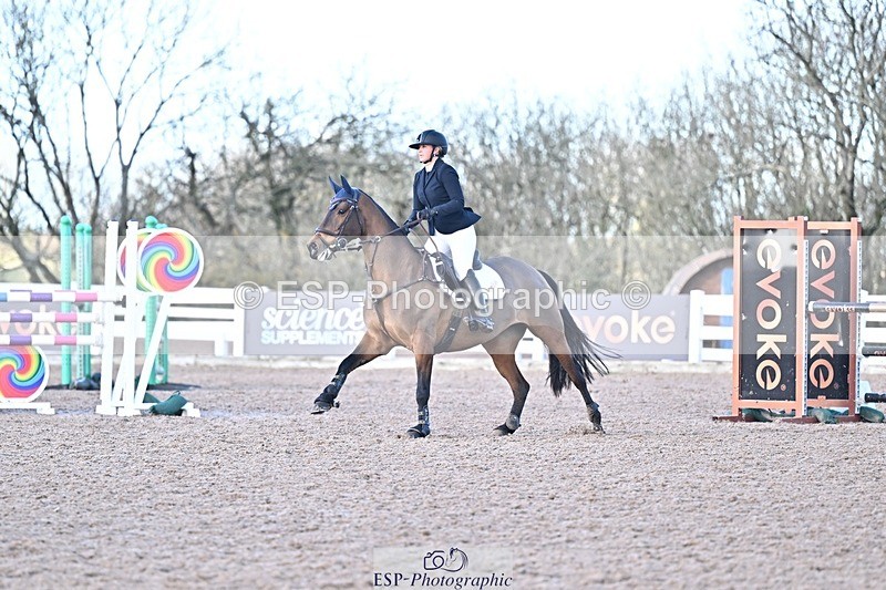 251203-131845-00669 - Cls 4 Newcomers and 1.10m Open