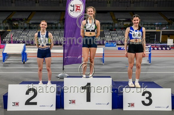 SenInd26-810926 - Medals