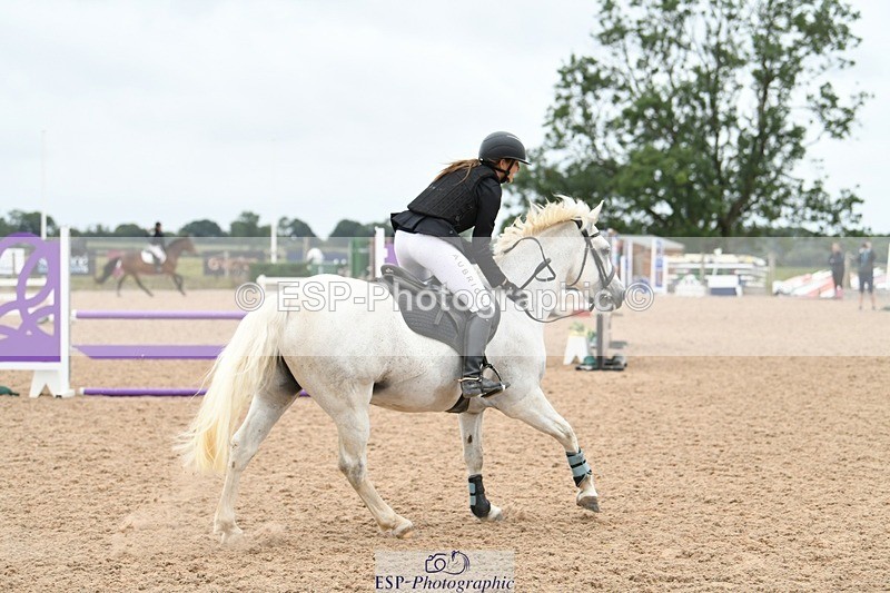 250807-110442-00448 - 90cm Round 1