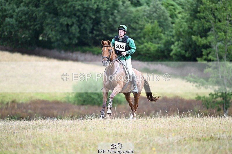250803A-133350-13693 - N-606-Harry.Rowcliffe-22.CARROT.GOLD