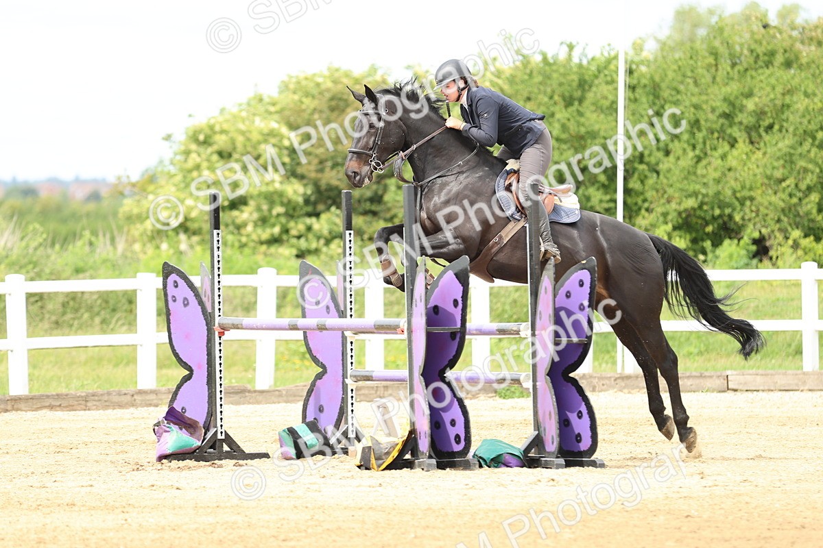 SBM_001028 - Class 4 - Senior Newcomers - 1.10m