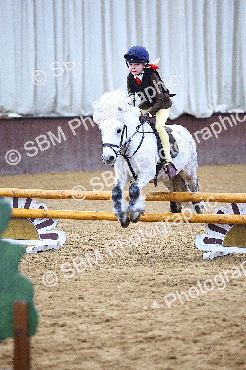 SBM_003123 - Class 35 - 60cm Training Stakes