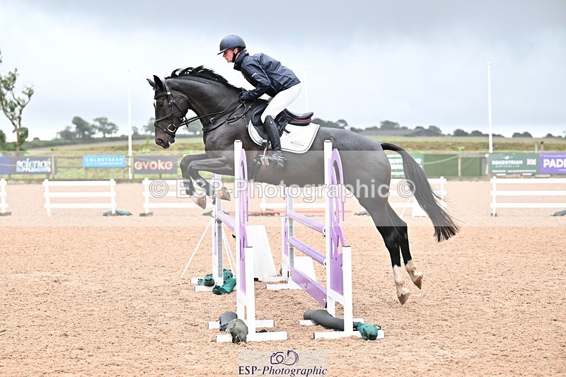 250827B-102848-00033 - Clear Round & Cls 1 Brit Nov 90cm