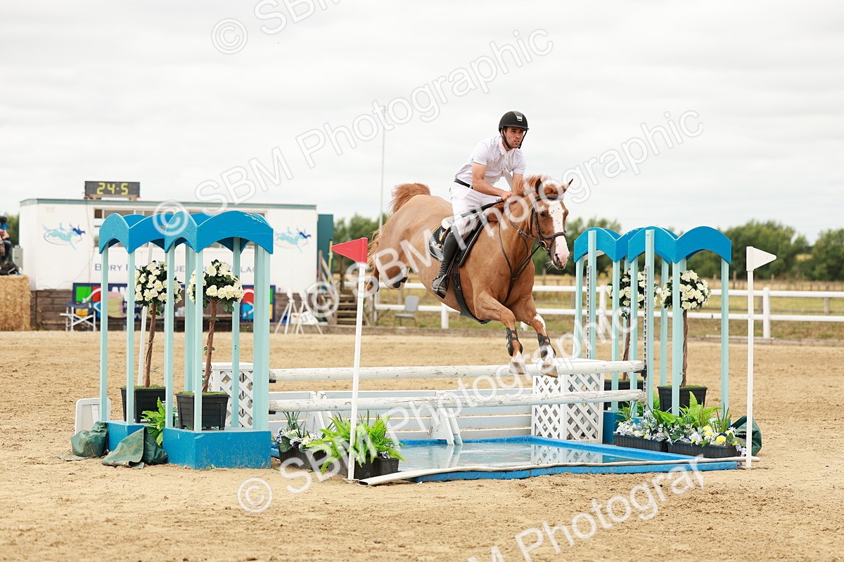 SBM_018217 - Class 21 - Senior Newcomers Championship 2d Rd