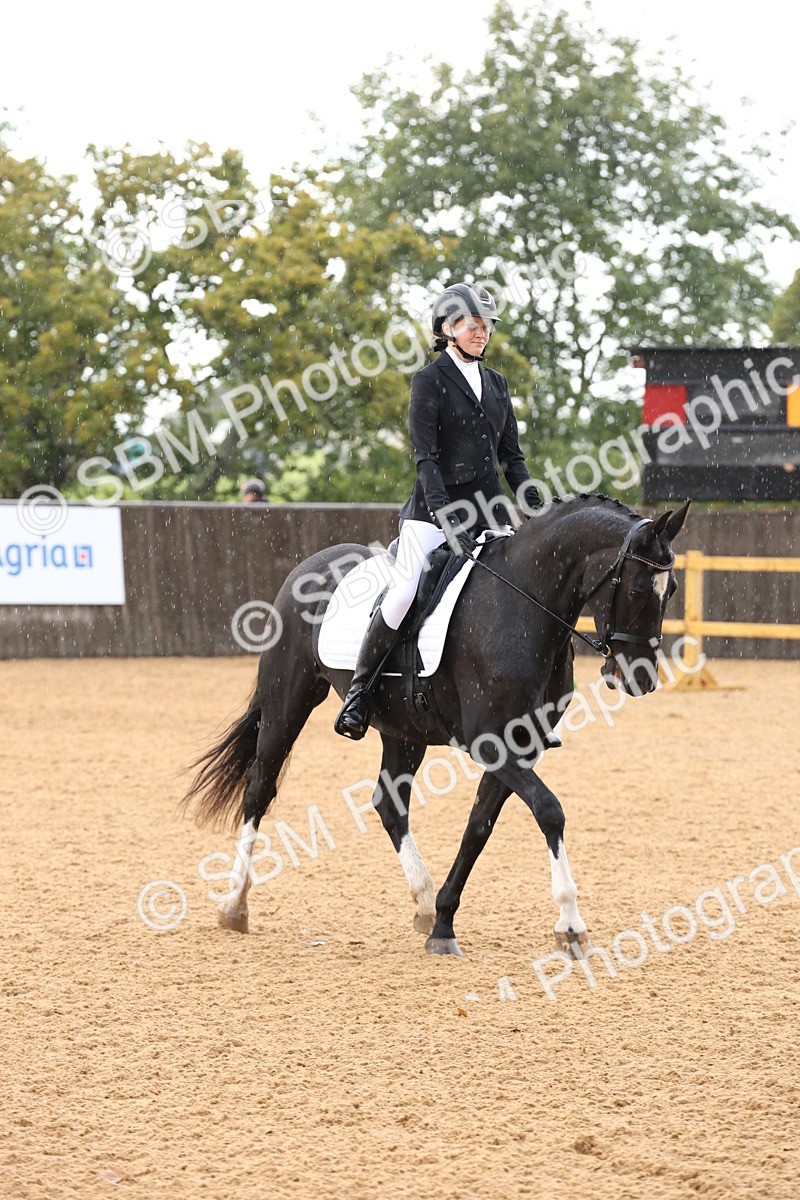 SBM_00626 - D1 - Small Tour Championship Intro 1