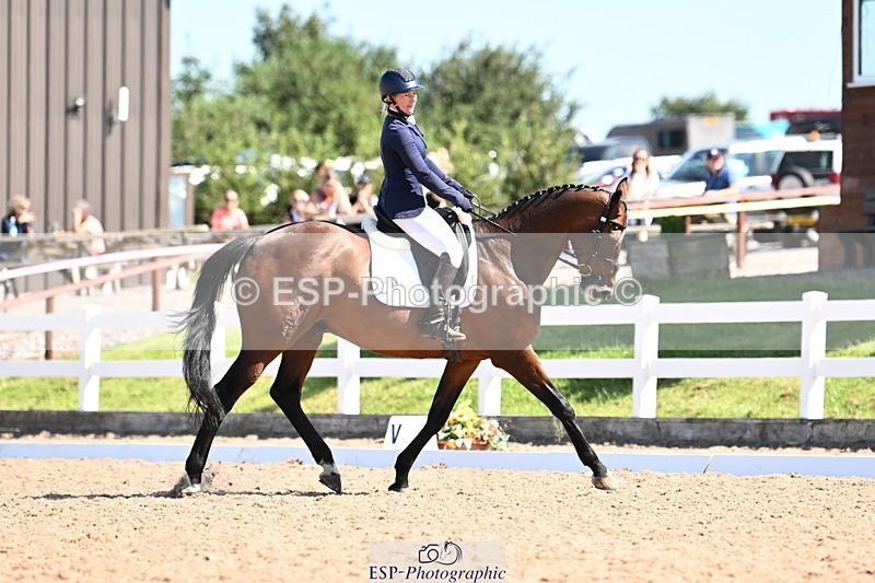 240816A-113235-04061 - 198-Lindsey.Cheffings-Prima