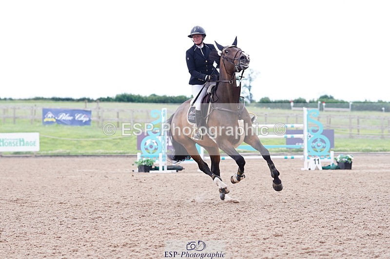 240802A-170410-05793 - Cls 19 National 1.30m Open