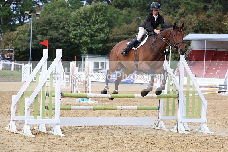 3E7A9681 - Class 10: Senior 95cm open