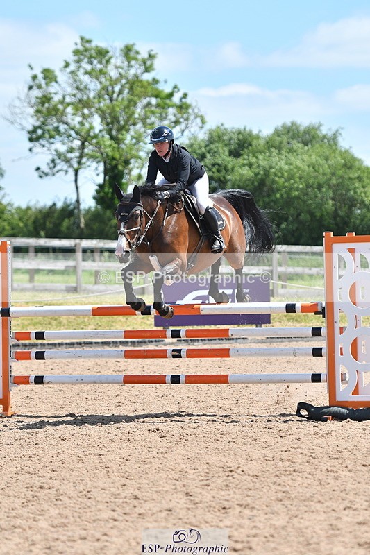 240609A-133438-05694 - Cls 18 Snr Newcomers and 1.10m Open