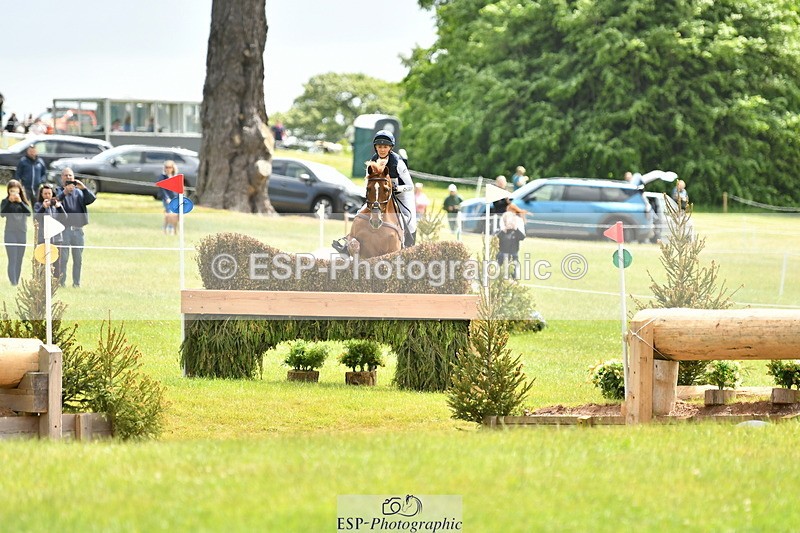 250525A-120113-16586 - D-412-Yasmin.Ingham-GOLIATH.DU.LOIR