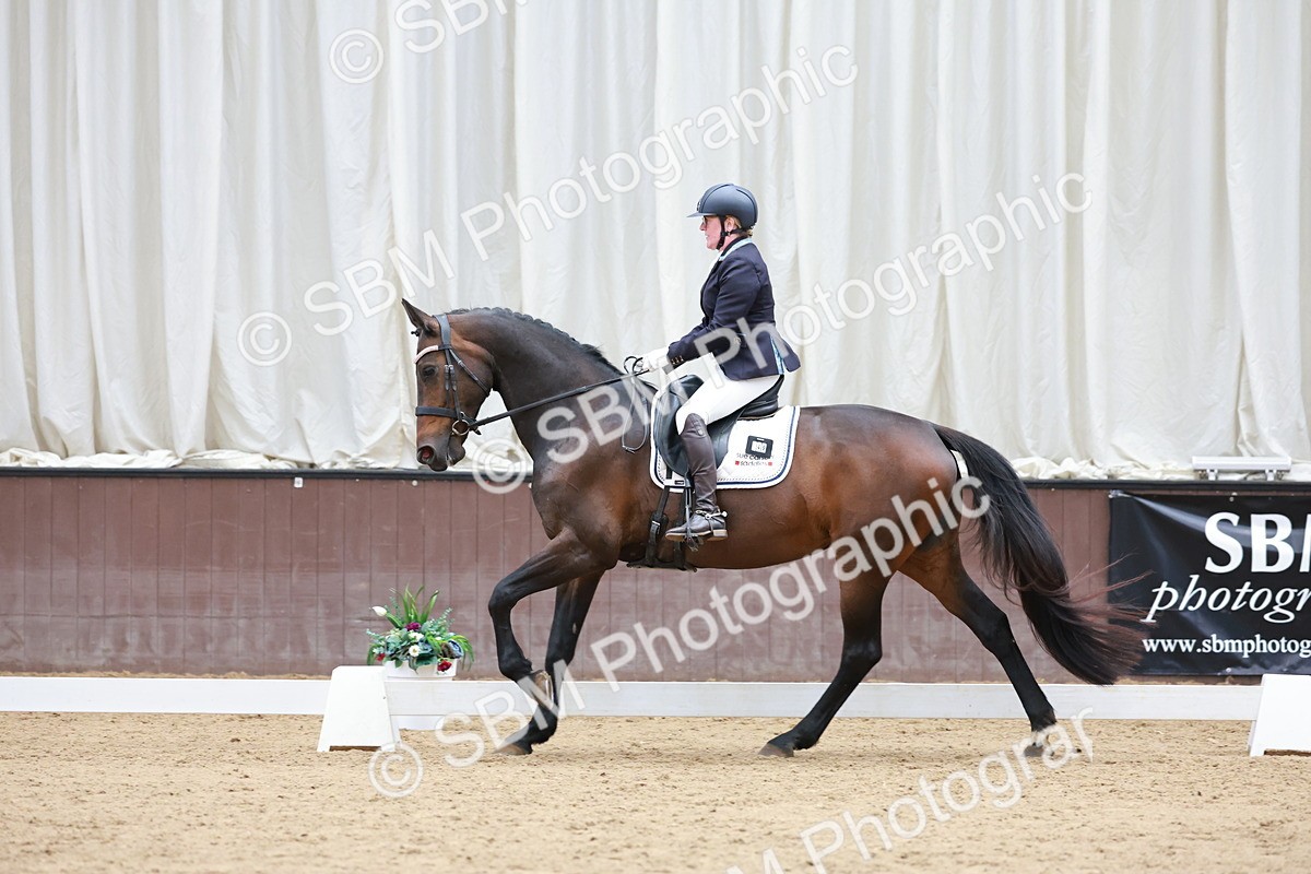 SBM_009999 - Class 6b - Novice 6 - 12.40-13.43