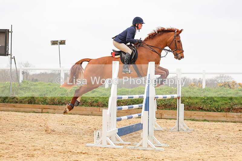 3E7A7605 - Class 8: Senior Newcomers/1.10m open