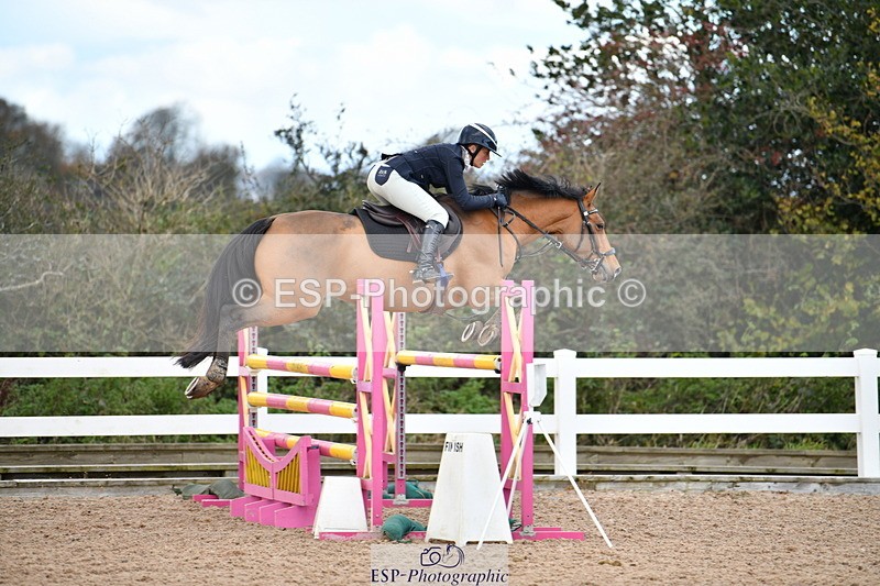 231110A-143026-00772 - Cls 6 Foxhunter & 1.20m Open