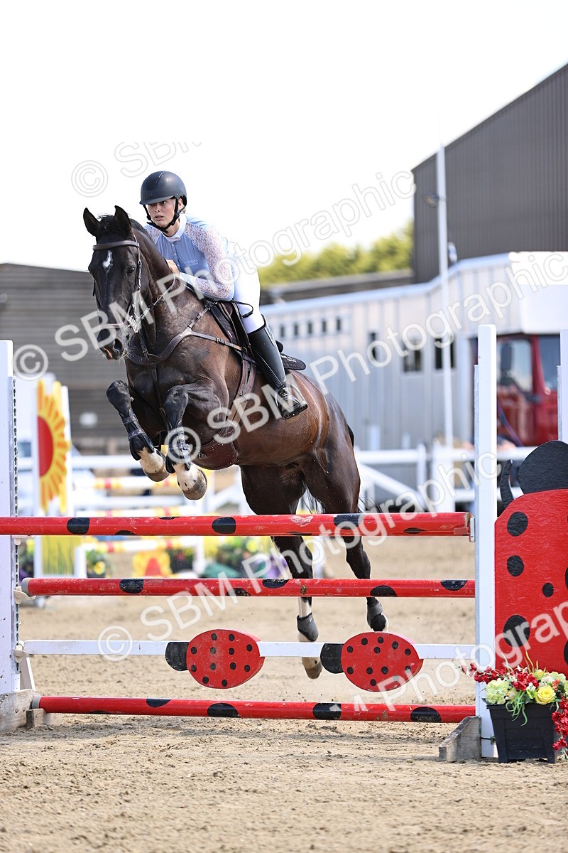 SBM_014945 - Class 15 - Senior Newcomers - 1.10m Open