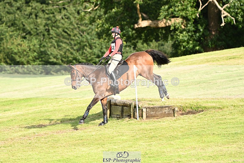 240825X-171005-37428 - 80cm XC 16.30 to 17.30