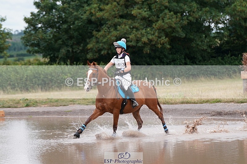 250802A-110632-02097 - B-063-Beth.Jones-FANTASY.CHILLI.(GB)