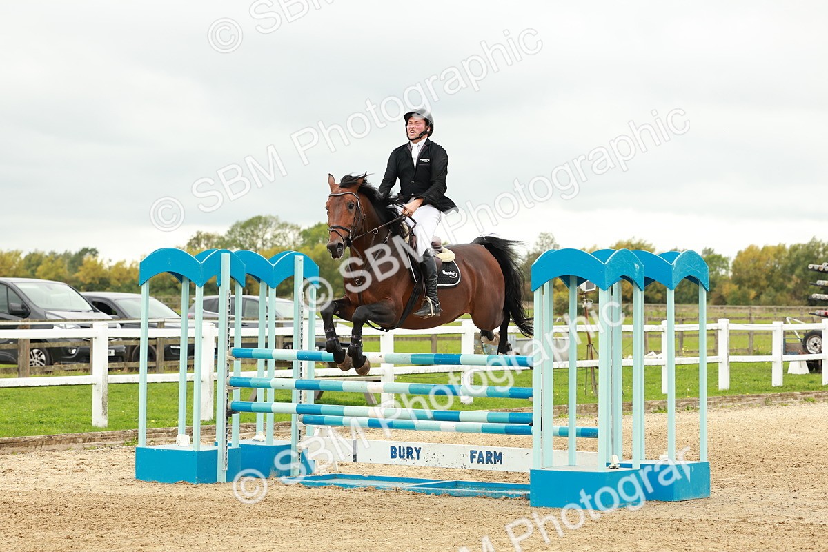 1I0A8003 - Class 5 - Senior Foxhunter 1.20m