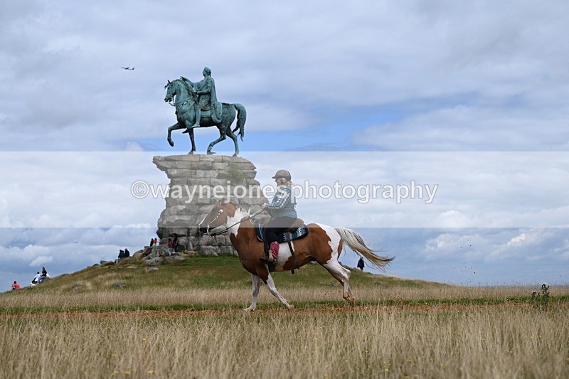 DSC_6974 - Time at Statue 12:45 to 13:15
