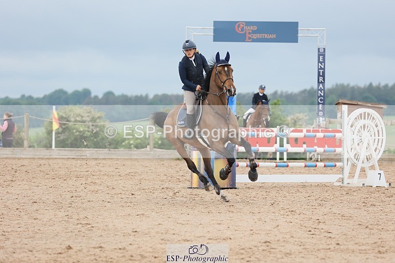 250524-101858-04156 - Cls 13  A&B 1.05m & 1.10m open