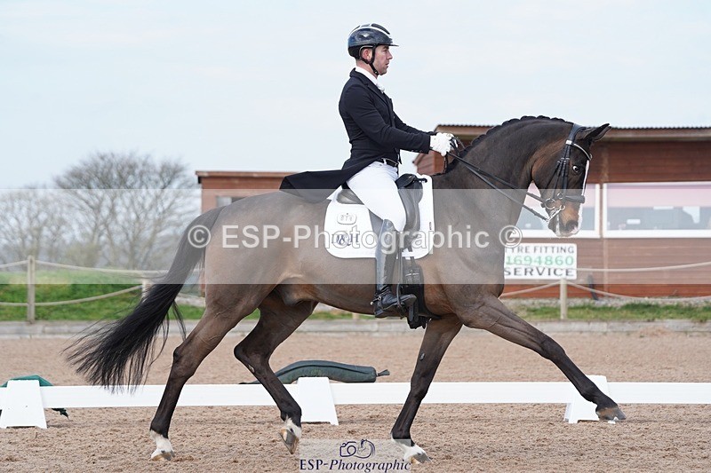 250403-103028-00747 - 019-Darren.Hicks-Sir.Robinson