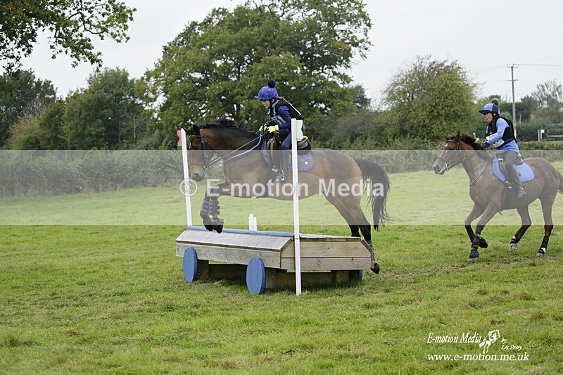  WWHT 171021 2019 - Novice Pairs (0.80m)  17/10/21