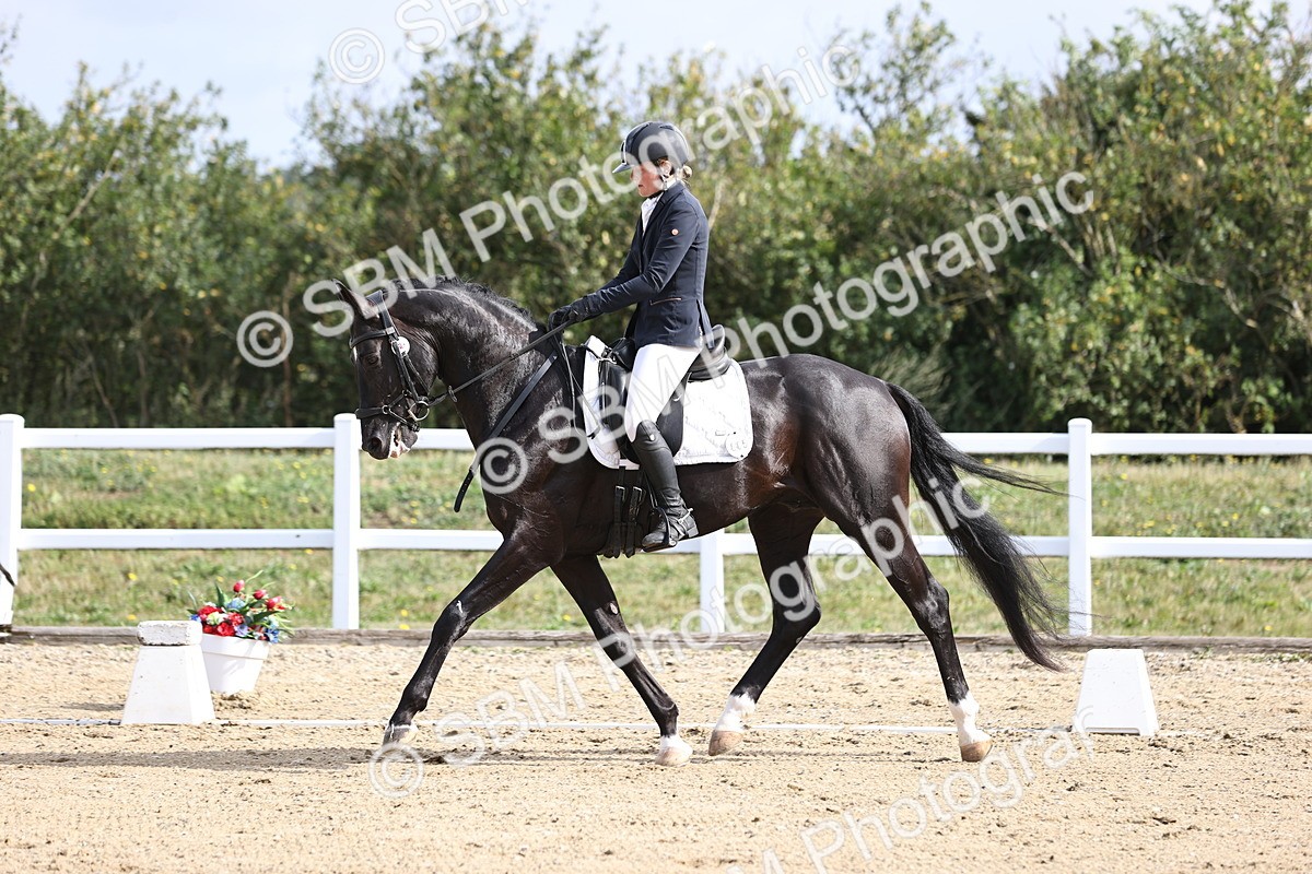 SBM_015416 - Class 14 - Novice 23 - 9.05-10.08