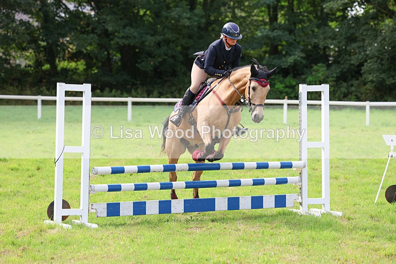 3E7A5577 - Class 2: 70cm Juniors and Seniors