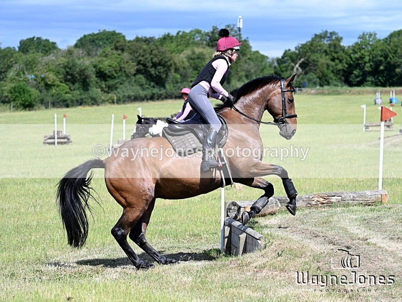 WJ7_9195 - Kellie Jade Ellie XC training with Kelly Harris 28-06-26