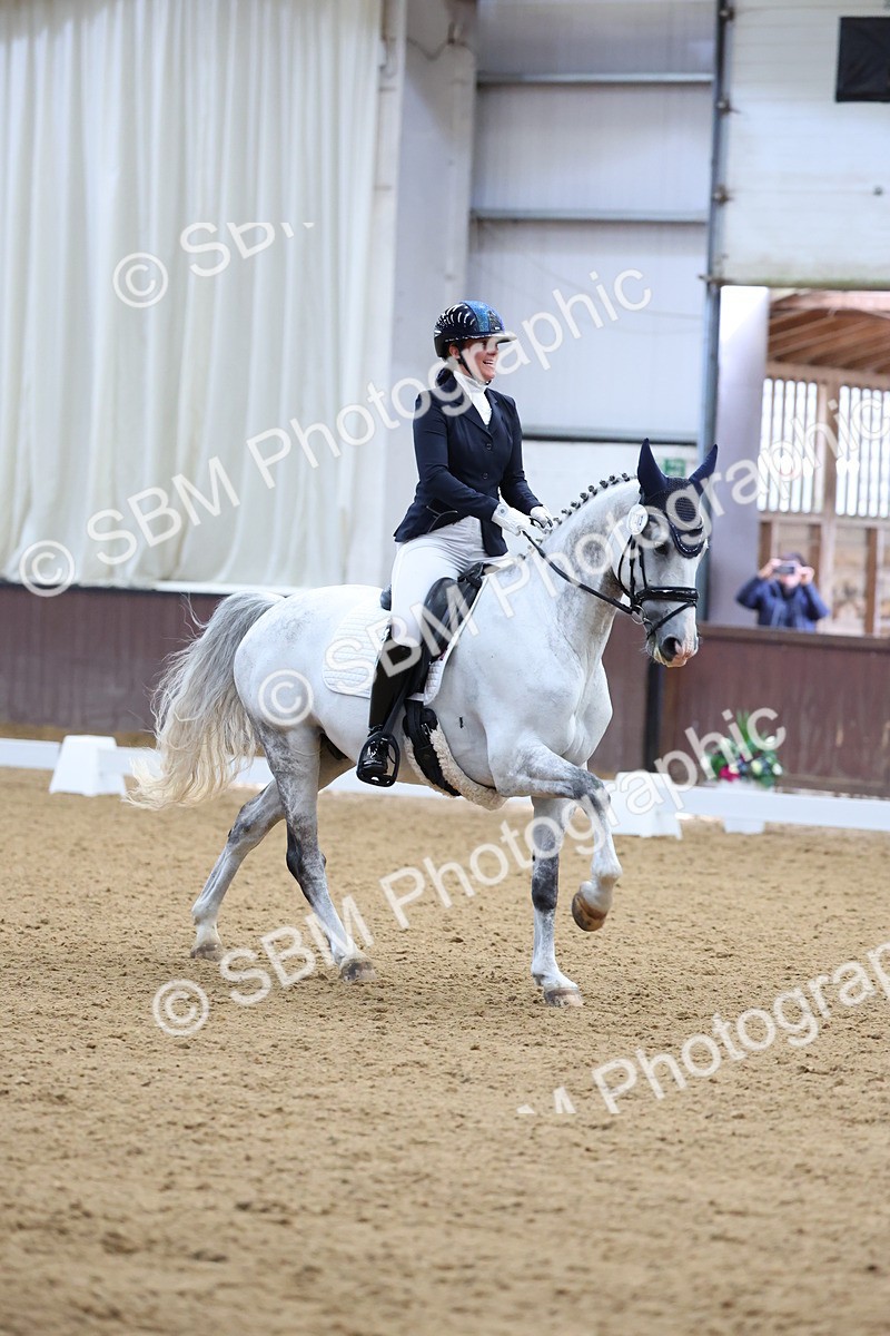 SBM_015936 - Class 15 - Novice FSM - 9.50 - 11.10