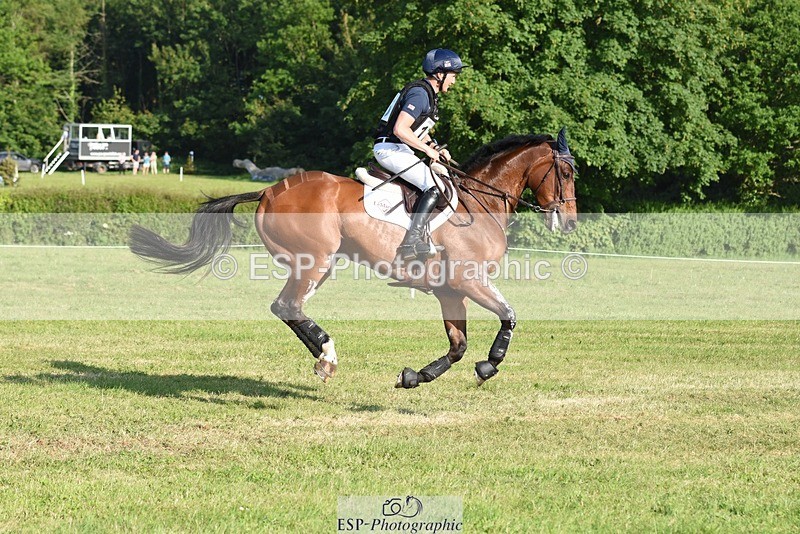 230527-181402-14341 - 175-MONBEG_EQUITY-Tom_McEwen-XC