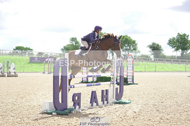 230806A-104426-01437 - Cls 13 Snr Newcomers & 1.10m Open