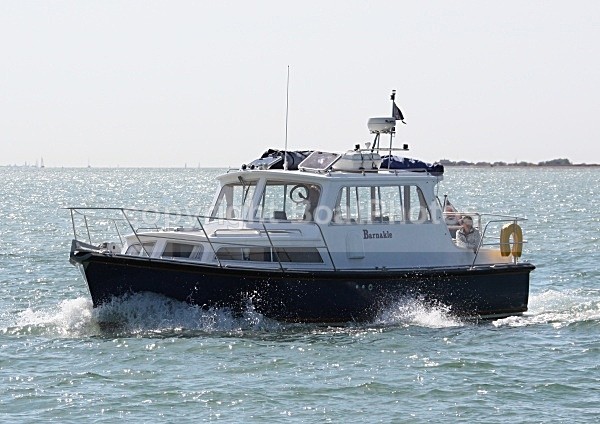 090413 BARNAKLE IMG_2582 - Motorboats - Hardtop