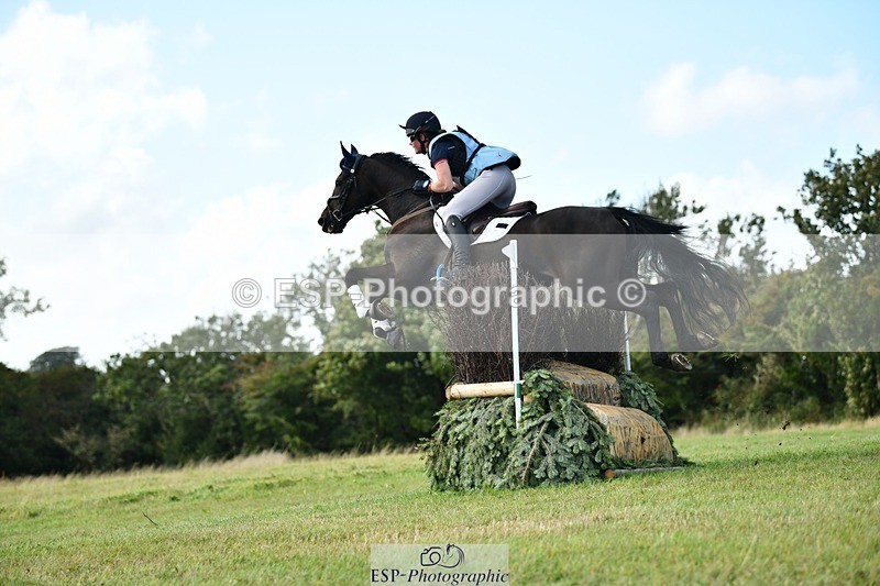 250831-172642-00472 - R-861-Carys.Thomas