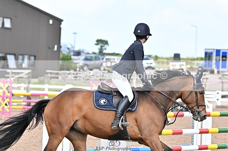 240605A-154334-00946 - Cls 5 Foxhunter and 1.20m Open