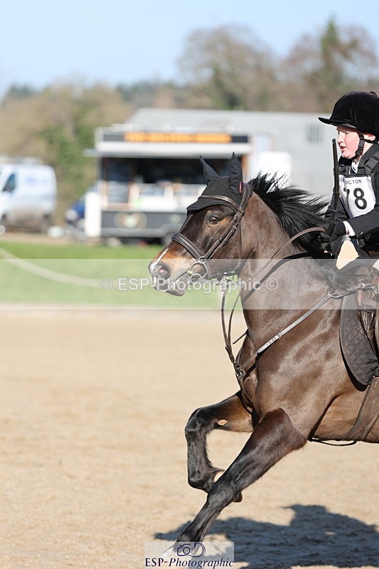 250209A-113358-00831 - 80cm 11.10 to End