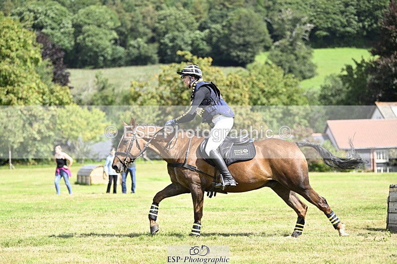 240825X-113804-32573 - 70cm XC 11.00 to 12.00