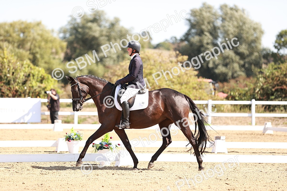 SBM_004469 - Class 12 - Novice 5 - 10.31-11.41