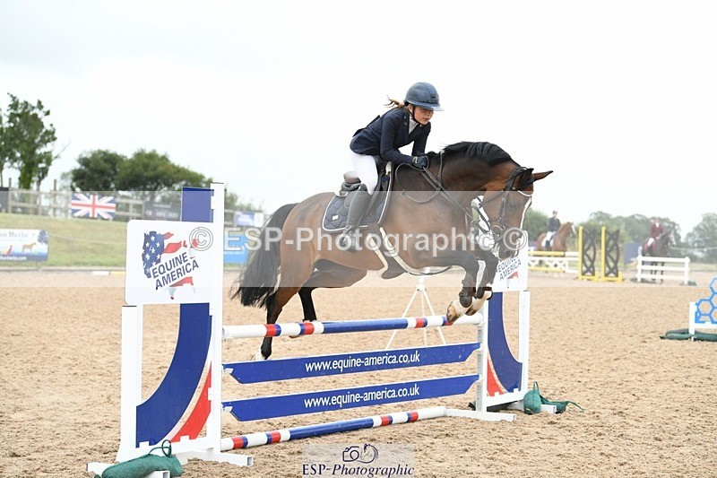 250807-110918-00495 - 90cm Round 1