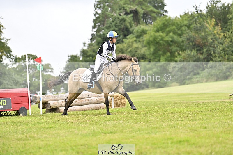 240825X-164114-37579 - 80cm XC 16.30 to 17.30