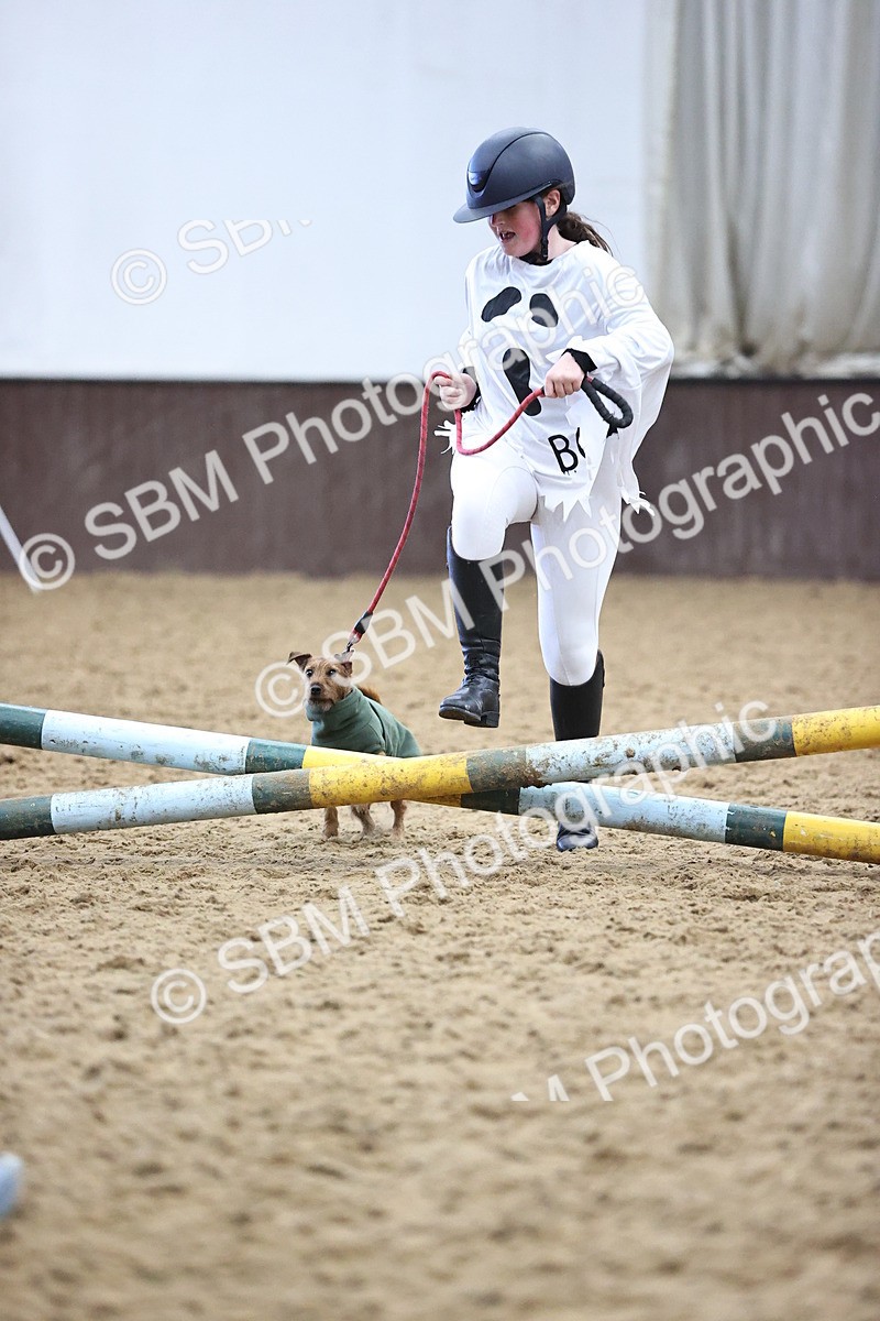 SBM_001514 - Class 3 - Horse & Hound 60cm