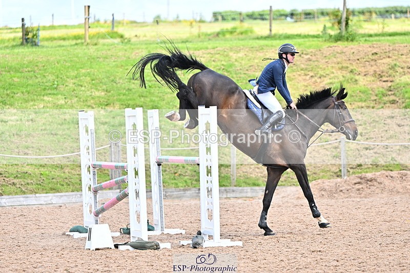 240608A-124341-02367 - Cls 4 Snr Newcomers and 1.10m Open