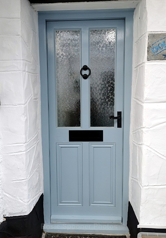 New front door - ROSIE'S HOLIDAY LET DOLPHINS