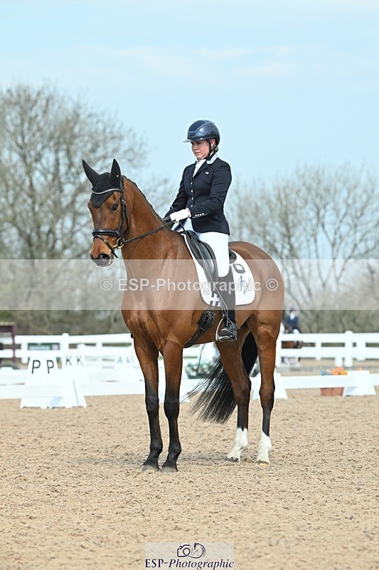 250403-103122-01418 - 036-Abbie.Newbury-Seagry.Viceroy