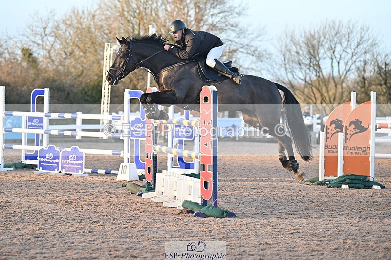 231210A-152236-02904 - Cls 22 National 1.30m & 1.40m