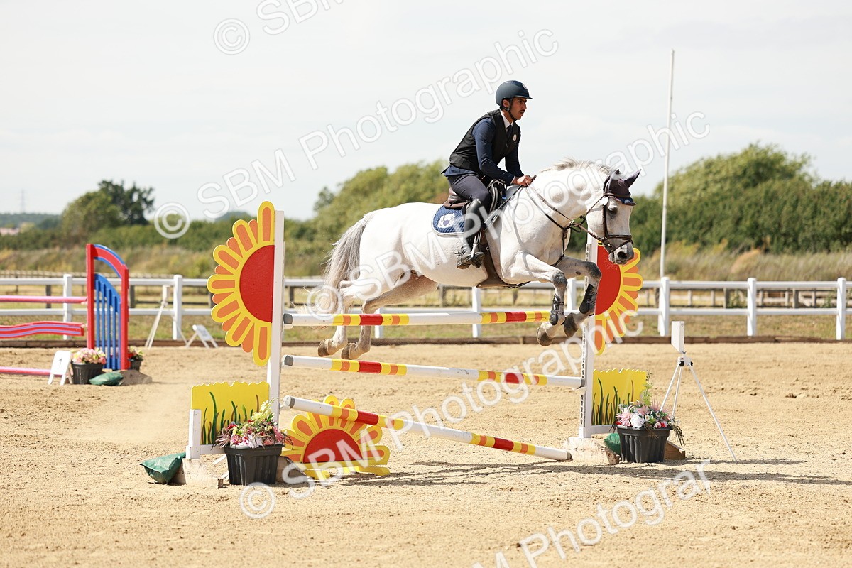 SBM_008026 - Class 4 - Senior Foxhunter - 1.20m Open