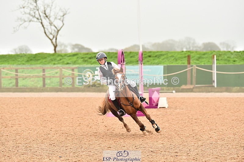 231118A-092030-00792 - Cls 16+17 Club and Schools 60cm