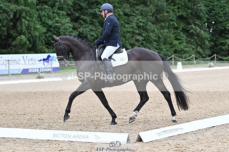 240810-101117-02469 - 161-John.Fullick-Hermosa.bella