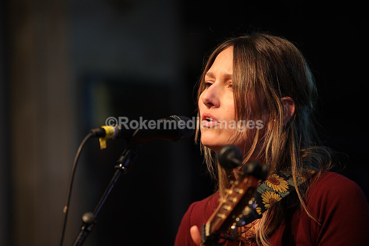 FOLK N BLUES-87 - FOLK and BLUES SEPT 2022